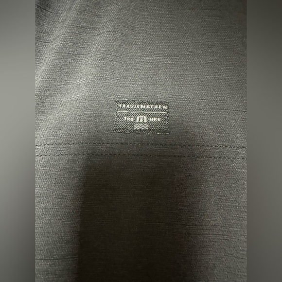 Travis Mathew golf vest - Picture 3 of 5